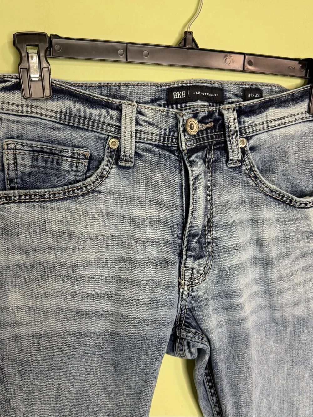 BKE Jake straight jeans men’s 31×32 light wash distressed stretch denim y2k